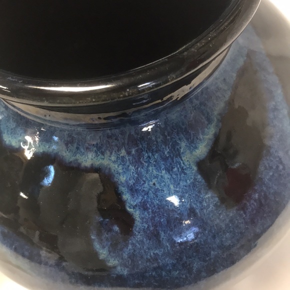 7” Studio Pottery Vase - Picture 5 of 7